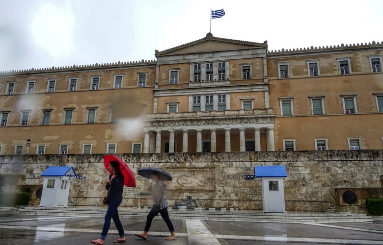 Βροχές και καταιγίδες σε όλη τη χώρα