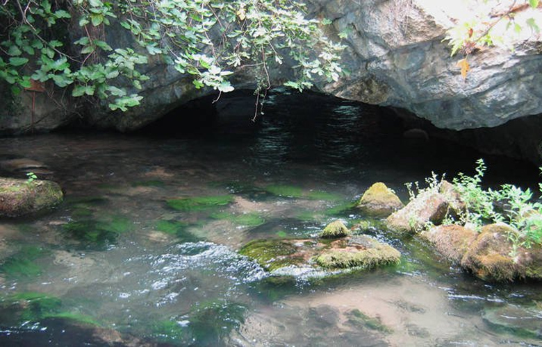 Σπήλαιο Αγγίτη ποταμού μεγαλύτερο ποτάμιο σπήλαιο