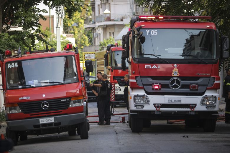 Φωτιά ξέσπασε σε σπίτι στην Πρέβεζα: Νεκρή εντοπίστηκε μια ηλικιωμένη, τραυματίστηκε μια άλλη γυναίκα