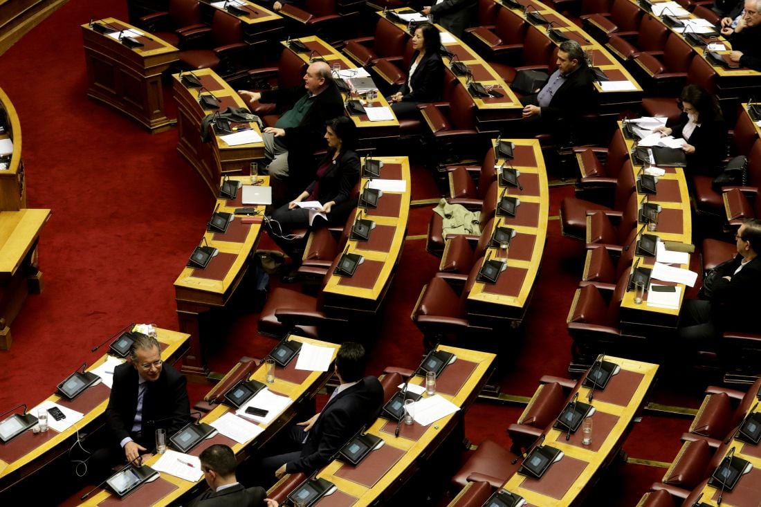 In Parliament the new Development Law – in favor of New Democracy, negative opposition parties