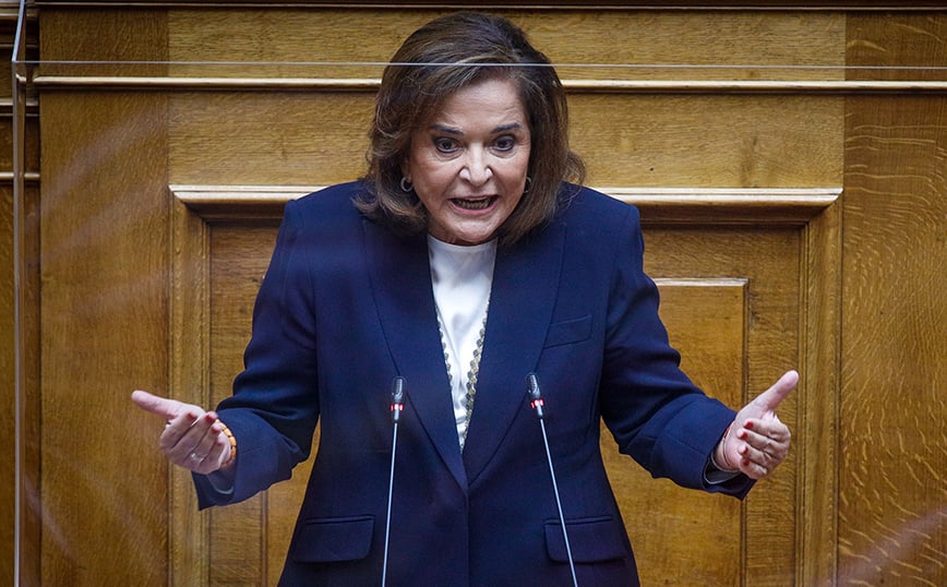 Dora Bakoyannis: Tsipras Bouchtas and wants to make a leading party