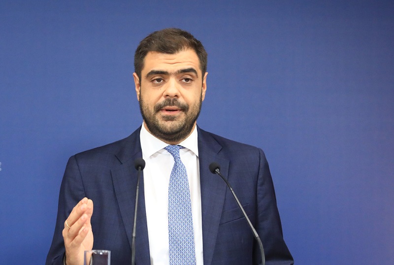 Marinakis: “The opposition either asks not to pay our loans or is mocking the world”
