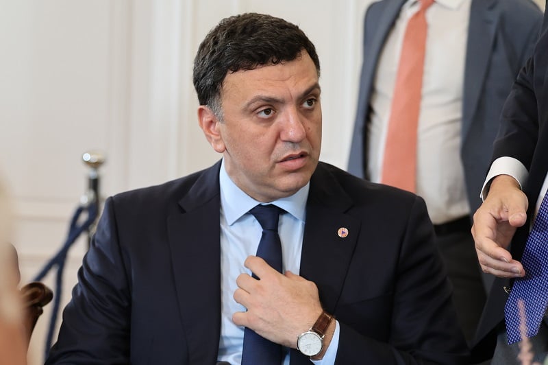 Kikilias: We issue continuous notifications on our ships in the straits of Ormuz