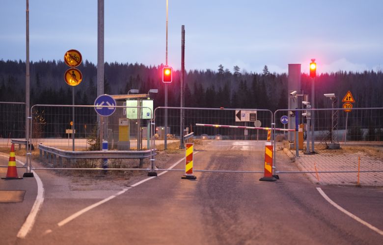 Η Φινλανδία κλείνει τα σύνορά της με τη Ρωσία για δύο εβδομάδες για να σταματήσει τις ροές των αιτούντων άσυλο