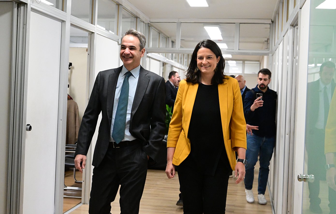 Mitsotakis: We support in the context of the possibilities the disposable income of all citizens – step in the right direction, the increase in the minimum wage