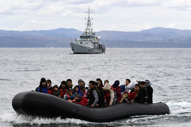 FRONTEX “threatens” Greece with funding in the midst of complaints for pushbacks