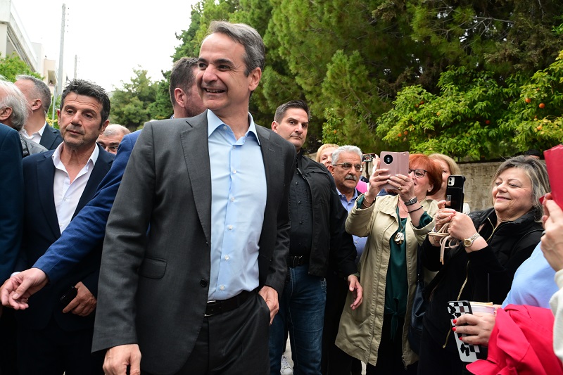 Mitsotakis: “We continue strong, we go the country in front of the difficulties”