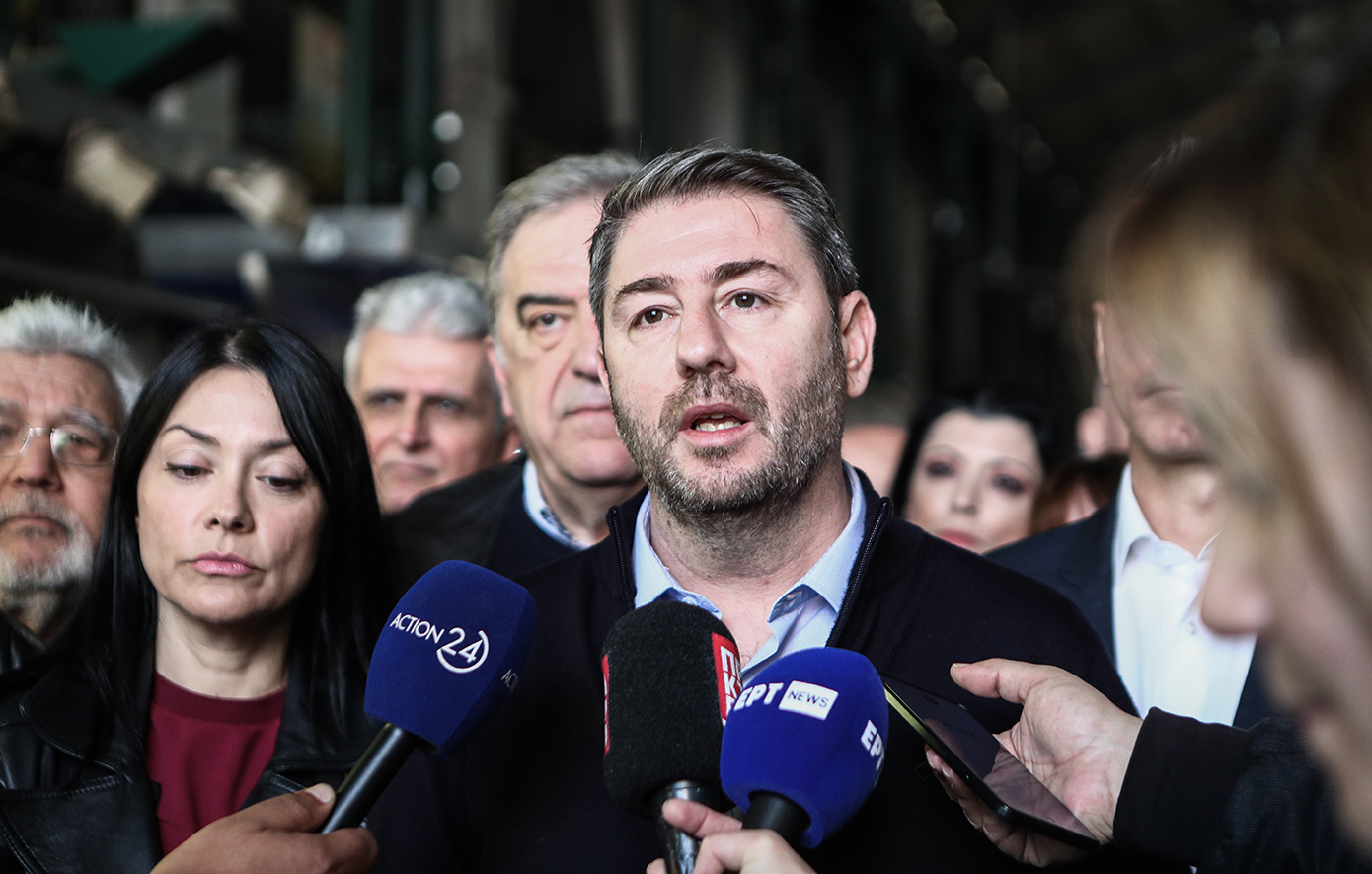 Androulakis: Citizens will pay the most expensive Easter table this year, while their purchasing power is the second lowest in the EU