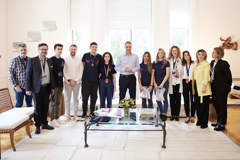 Mitsotakis: “A culture of solidarity and a sense of social cohesion is created”