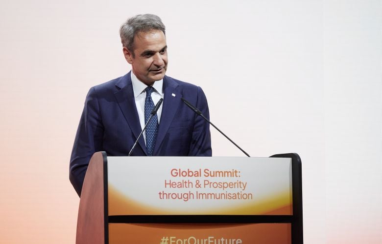 Kyriakos Mitsotakis at the Gates Foundation Summit: Donation of 5m euros for child vaccination – Reference to his mother