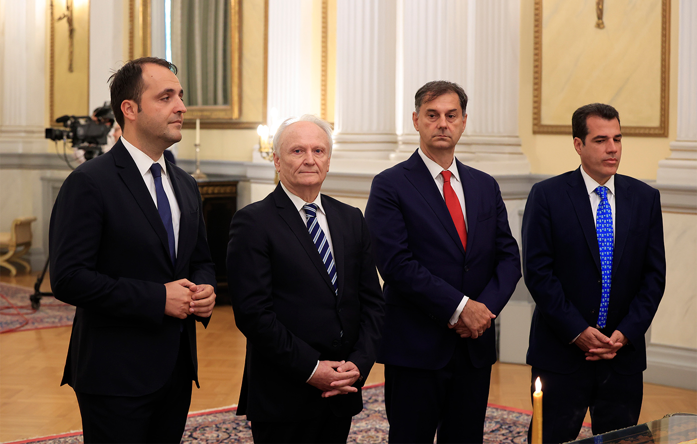The new members of the government were sworn in at the Presidential Palace – See photos and videos