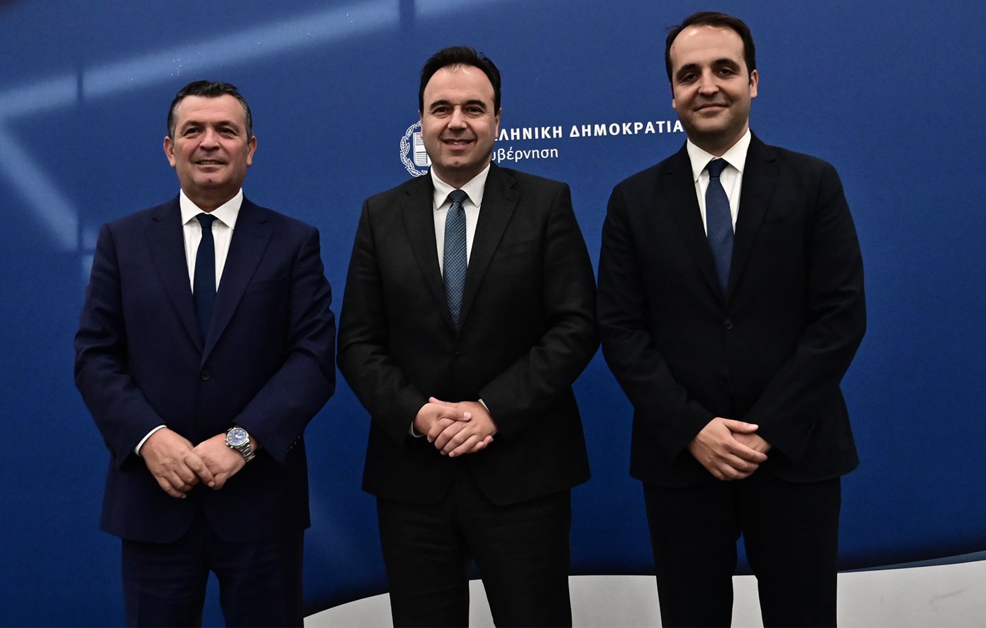 Delivery – Receipt to the Ministry of Digital Governance: Christos Dermentzopoulos new Deputy Minister with priority in the Land Registry
