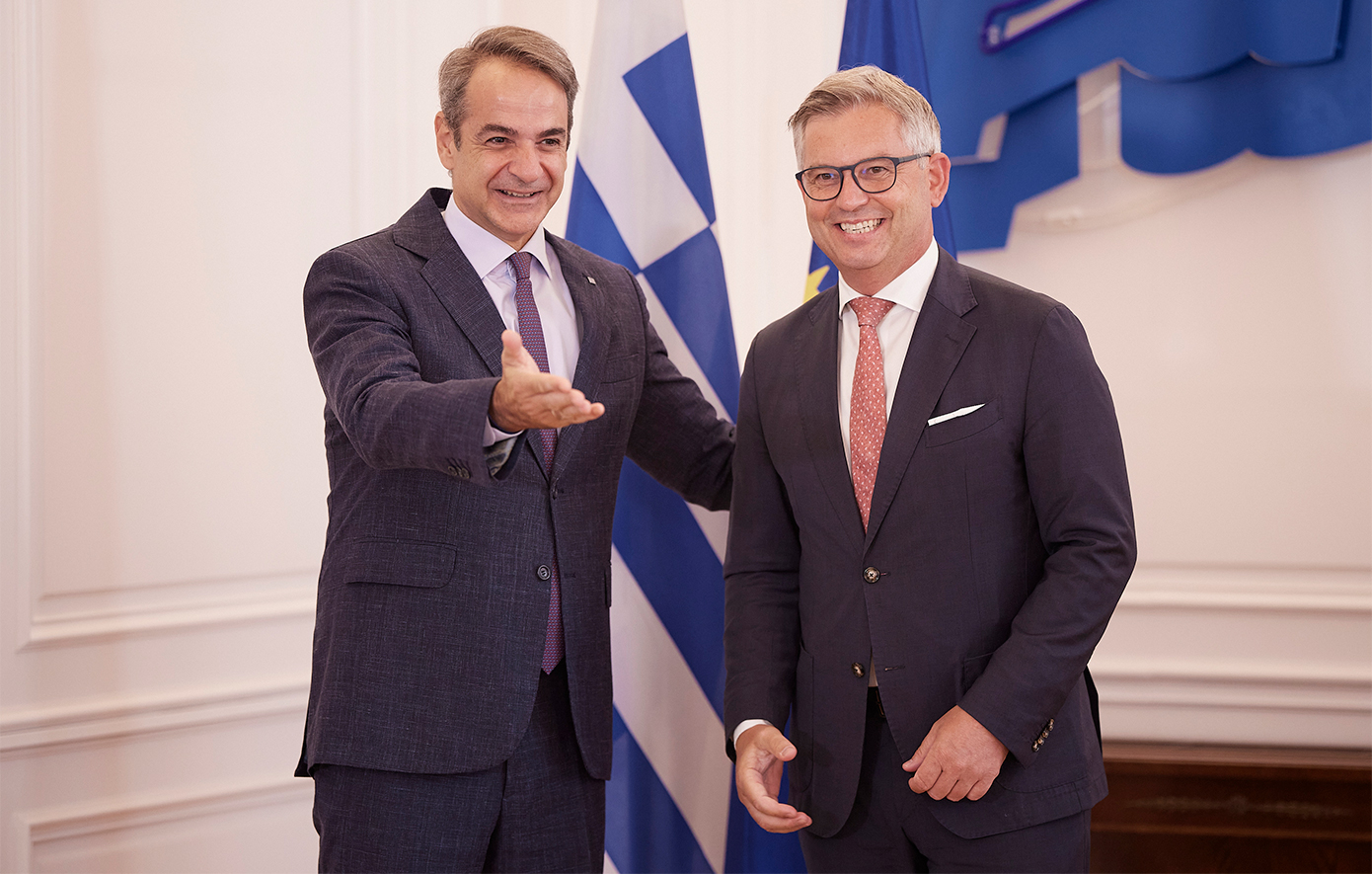 Mitsotakis to Migration Commissioner: Eastern Libya authorities must take action to reduce flows to Greece