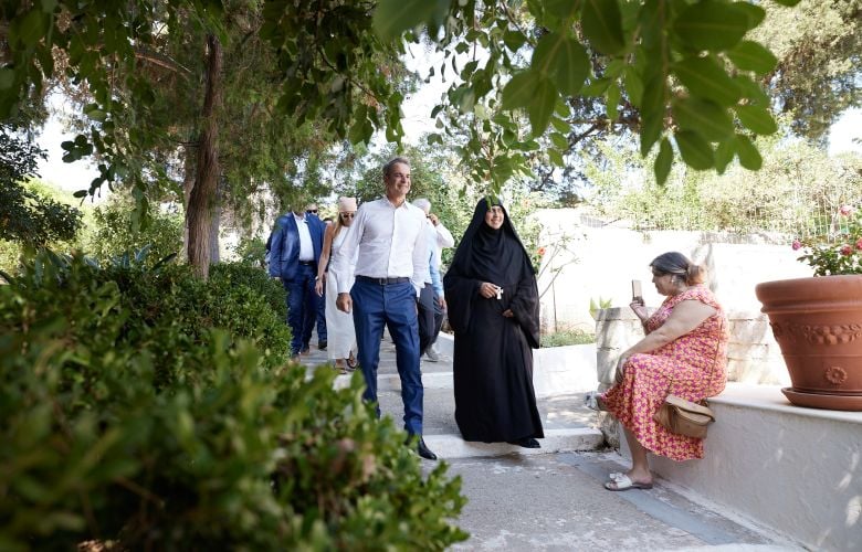 Mitsotakis: We face difficulties, but with the power of Our Lady we can do