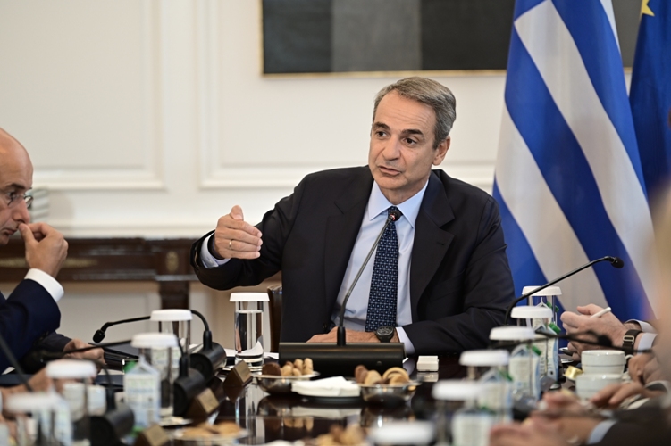 Mitsotakis in the Cabinet: Four non -profit universities will operate this year in Greece – the foundation of social policy is the economy is