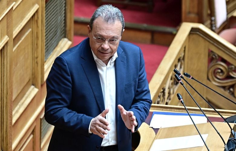 Famellos: We will not legitimize the Middle Ages Labor brought by Mr. Mitsotakis