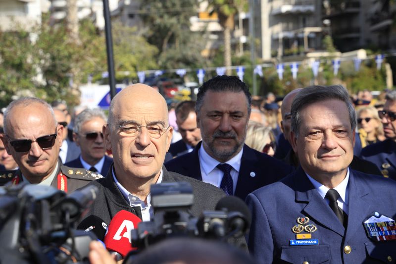 Dendias: Images from the future, the present and the history of our Air Force in Flisvos