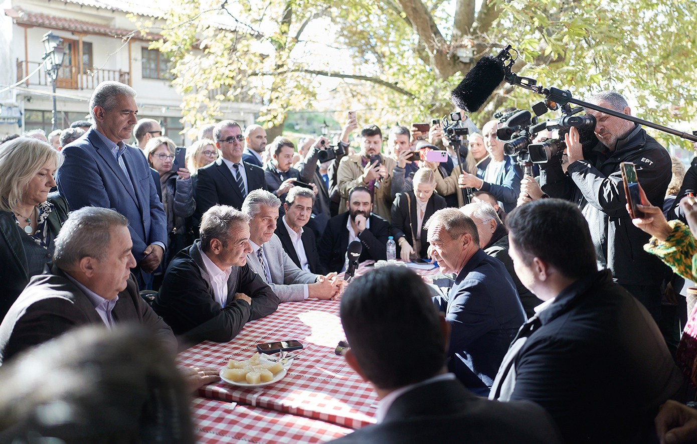 Mitsotakis from Rodopi: 50% increase in the upper limit of the oil for which the EFFK is returned to farmers