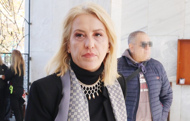 Σε κλίμα συγκίνησης η κηδεία της Σύλβας Ακρίτα στο Α’ Νεκροταφείο Αθηνών 5 Σε κλίμα συγκίνησης η κηδεία της Σύλβας Ακρίτα στο Α’ Νεκροταφείο Αθηνών