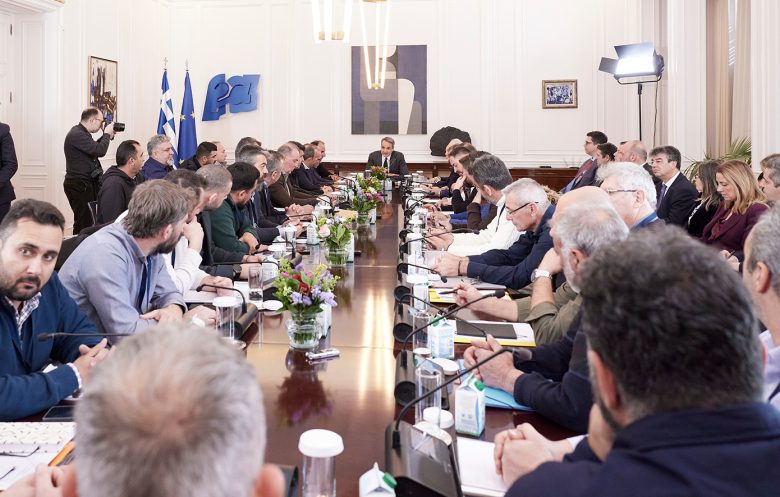 Μητσοτάκης σε αγρότες: «Δεν έχω την απαίτηση να συμφωνήσουμε σε όλα, αλλά πιστεύω ότι θα έχουμε μία ουσιαστική συζήτηση»