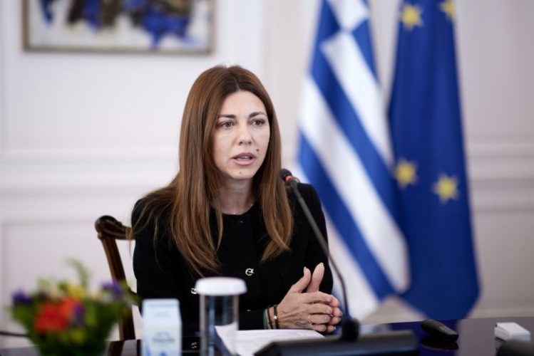 Ξεκινά ο διάλογος για το νέο Εθνικό Απολυτήριο – Μητσοτάκης: Στόχος να ανταποκρίνεται το Λύκειο στις τεχνολογικές και επαγγελματικές προκλήσεις 1 Ξεκινά ο διάλογος για το νέο Εθνικό Απολυτήριο – Μητσοτάκης: Στόχος να ανταποκρίνεται το Λύκειο στις τεχνολογικές και επαγγελματικές προκλήσεις