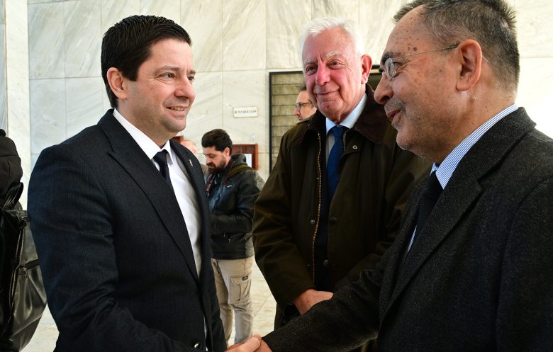 Στο Α’ Νεκροταφείο η κηδεία της Άννας Ψαρούδα-Μπενάκη – Δείτε φωτογραφίες 7 Στο Α’ Νεκροταφείο η κηδεία της Άννας Ψαρούδα-Μπενάκη – Δείτε φωτογραφίες