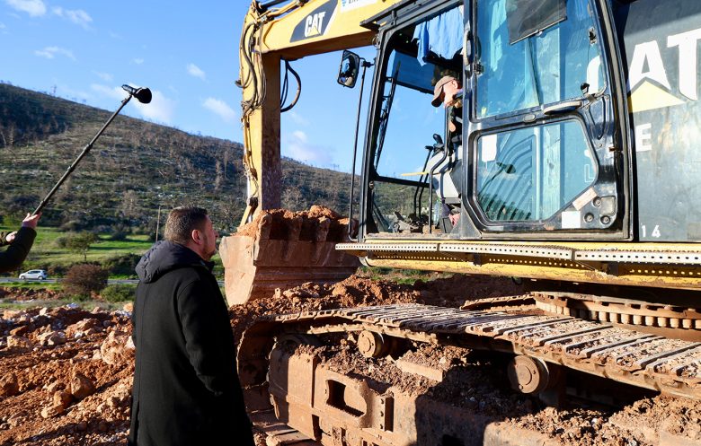 Χαρδαλιάς από τη Μάνδρα: «Μέσα από ένα ολιστικό σχέδιο μέχρι το 2028, ξεκινάμε παρεμβάσεις 40 εκατ. ευρώ κάθε χρόνο για τα οδικά δίκτυά μας» 3 Χαρδαλιάς από τη Μάνδρα: «Μέσα από ένα ολιστικό σχέδιο μέχρι το 2028, ξεκινάμε παρεμβάσεις 40 εκατ. ευρώ κάθε χρόνο για τα οδικά δίκτυά μας»