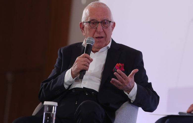 Μαρινάκης στο Athens Alitheia Forum: Η αλήθεια δεν είναι σύνθημα, είναι ευθύνη 7 Μαρινάκης στο Athens Alitheia Forum: Η αλήθεια δεν είναι σύνθημα, είναι ευθύνη