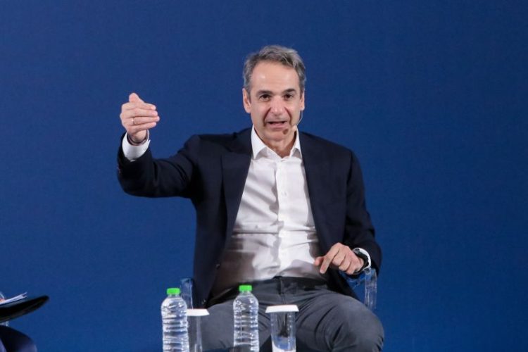 Μητσοτάκης: «Δεν θα μπορούσαμε να κάνουμε τις επενδύσεις στην άμυνα μας και να προβάλλουμε αυτήν την ισχυρή αποτρεπτική εικόνα της πατρίδας μας, αν τα δημόσια οικονομικά δεν πήγαιναν καλά» 3 Μητσοτάκης: «Δεν θα μπορούσαμε να κάνουμε τις επενδύσεις στην άμυνα μας και να προβάλλουμε αυτήν την ισχυρή αποτρεπτική εικόνα της πατρίδας μας, αν τα δημόσια οικονομικά δεν πήγαιναν καλά»