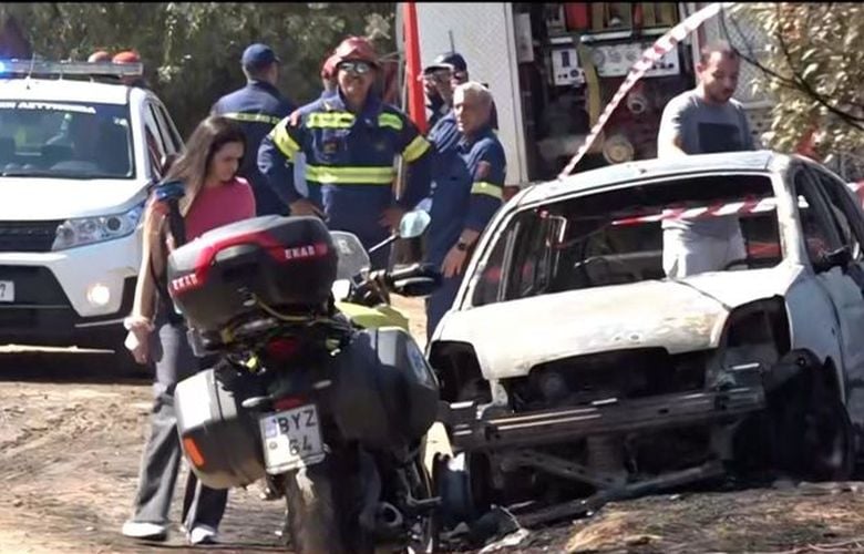 Σε άνδρα ανήκει η σορός που βρέθηκε σε αυτοκίνητο κατά τη διάρκεια κατάσβεσης της φωτιάς στα Σπάτα