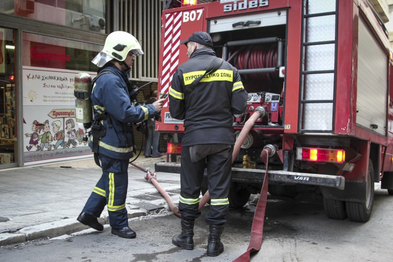 Τραγωδία σε διαμέρισμα στην Αθήνα – Νεκρός άντρας από φωτιά